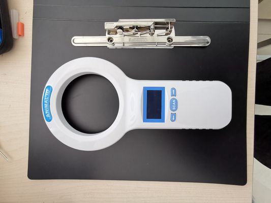 シームレスな統合とデータ転送のための多用途で耐久性のあるRFIDマイクロチップ温度スキャナー