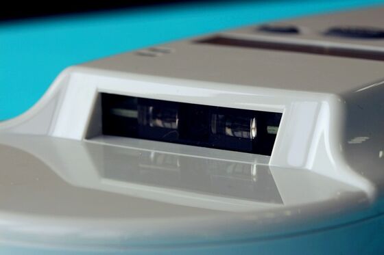 耐久性のあるRFIDハンドヘルドリーダー 128x32 OLEDスクリーンUSB プラスチック用 ペット,農場,牧場用 遠距離ソリューション